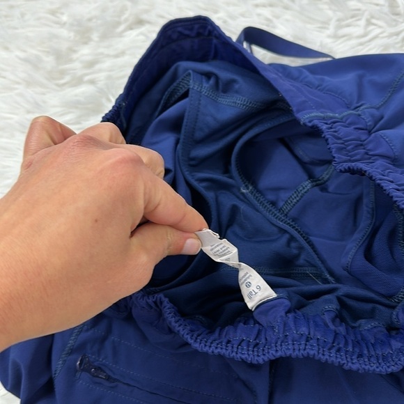 Lululemon Hotty Hot Short (Long) Hero Blue - Picture 3 of 4